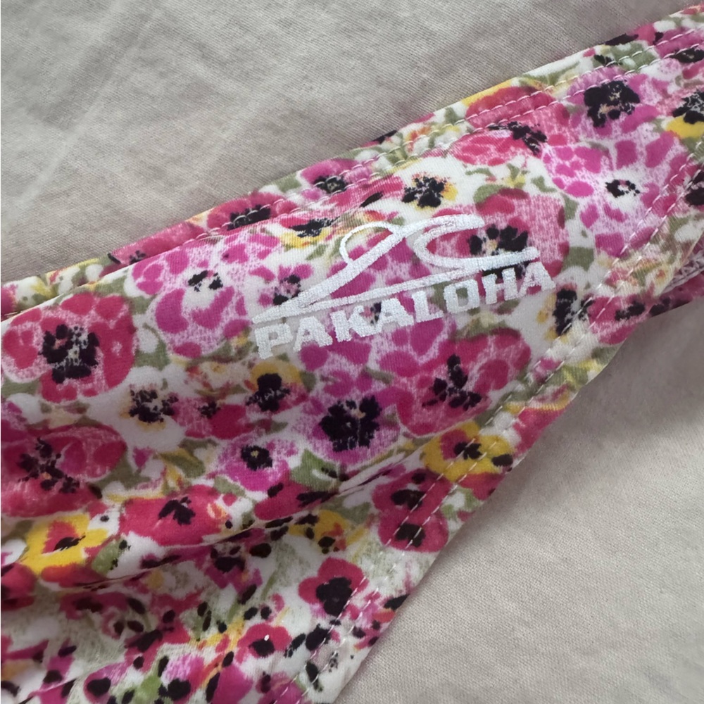 Pakaloha Floral Bikini Bottoms in White and Pink- XS - Picture 3 of 5